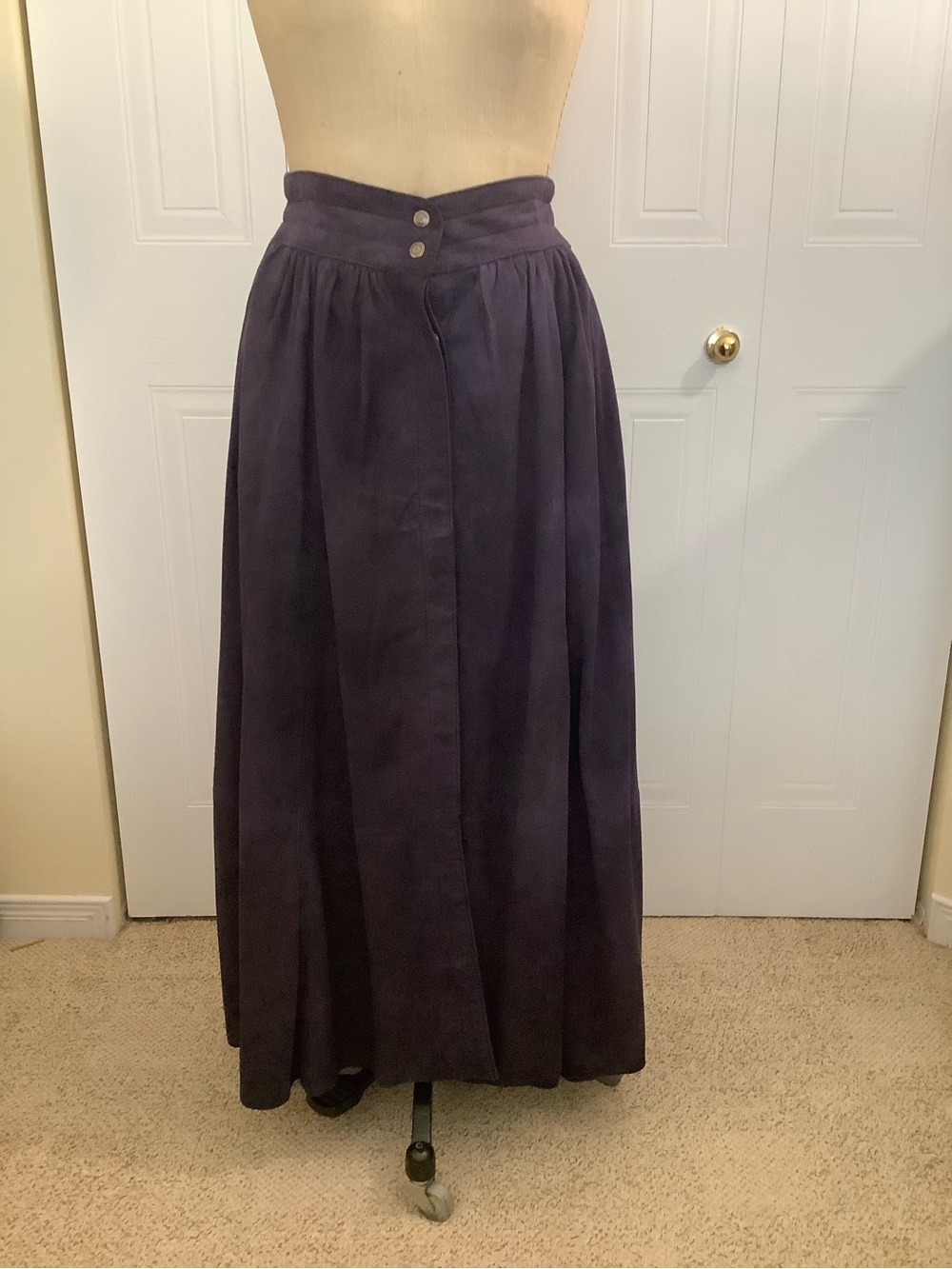 Di Capra International Women's High-Waist Purple Maxi Skirt in soft Suede.